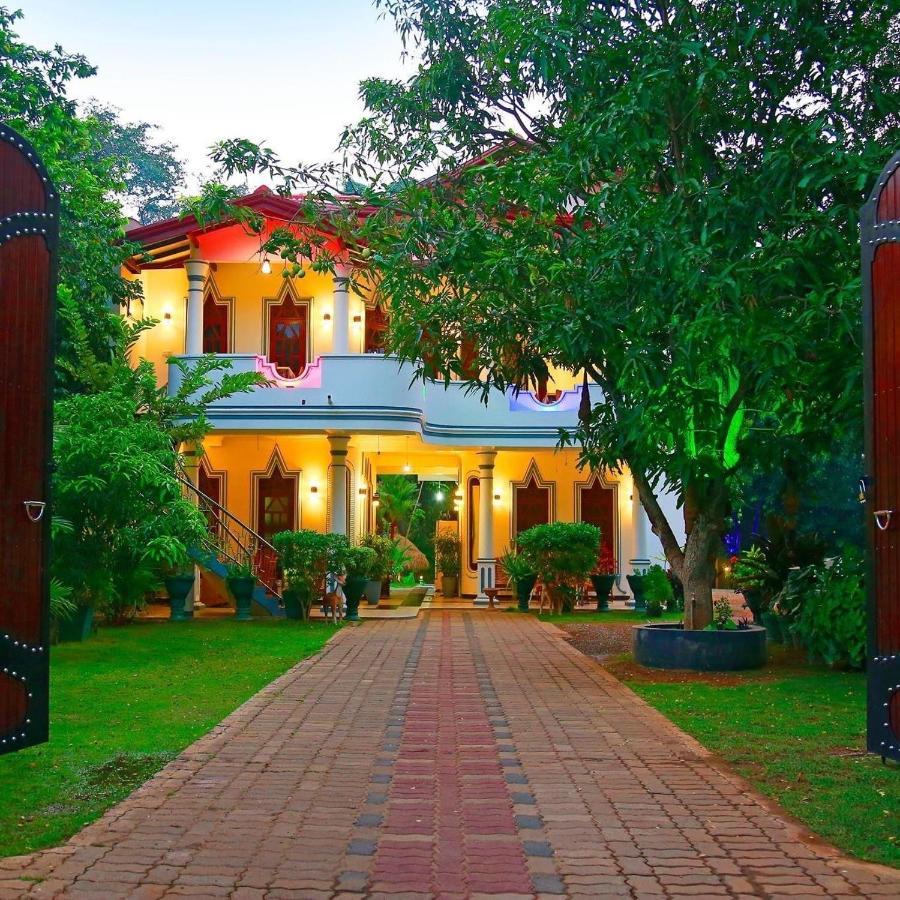 Yala River Front Hotel&Restaurant Tissamaharama Extérieur photo